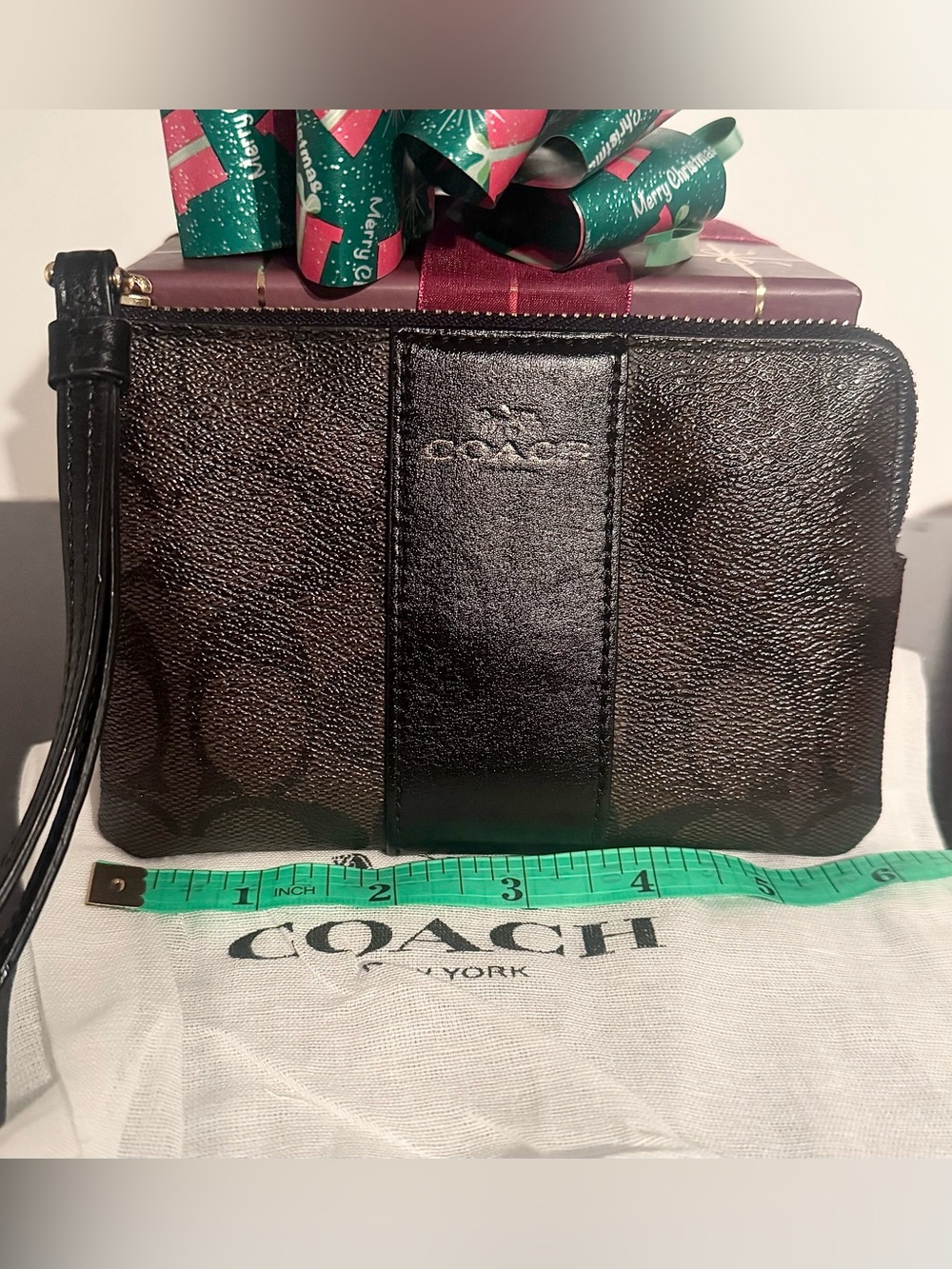 Authentic Coach Signature Canvas Corner Zip Wristlet Brown W/ Dust Bag